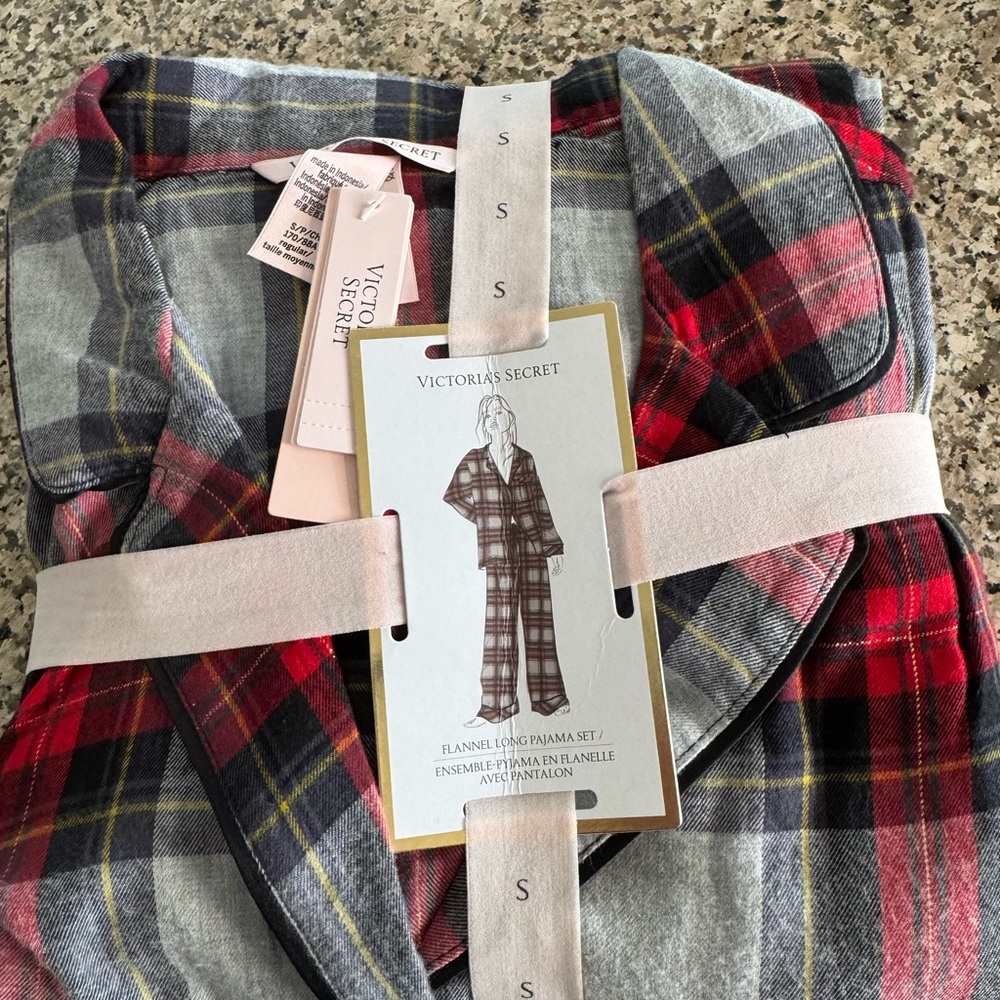 Victoria's Secret Plaid Flannel Pajama Set